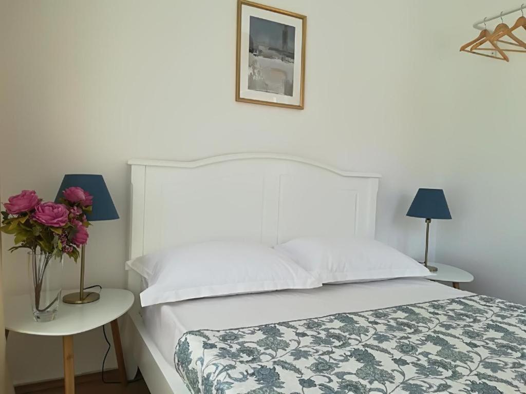 בוקרשט Guesthouse Smart מראה חיצוני תמונה