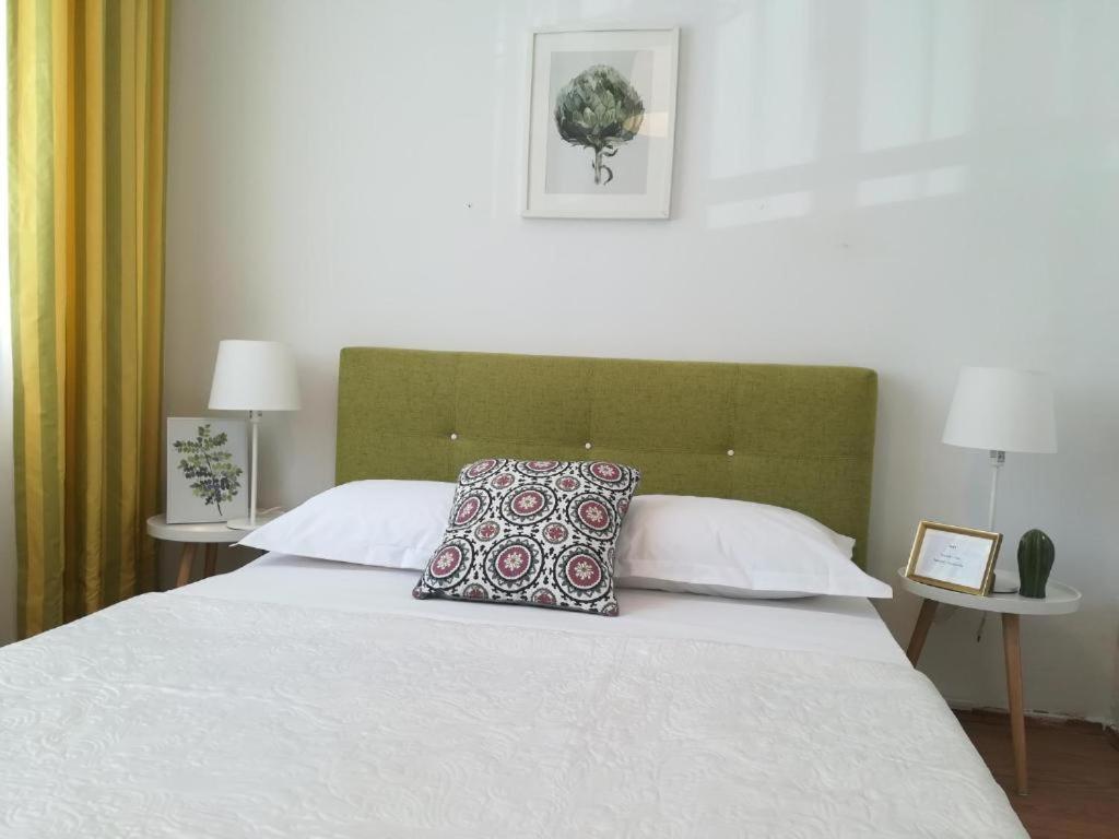 בוקרשט Guesthouse Smart מראה חיצוני תמונה