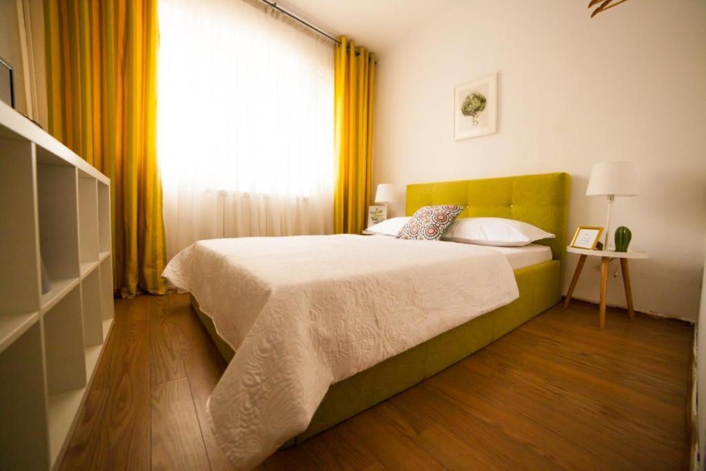 בוקרשט Guesthouse Smart מראה חיצוני תמונה