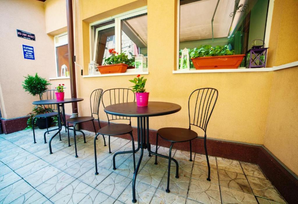 בוקרשט Guesthouse Smart מראה חיצוני תמונה